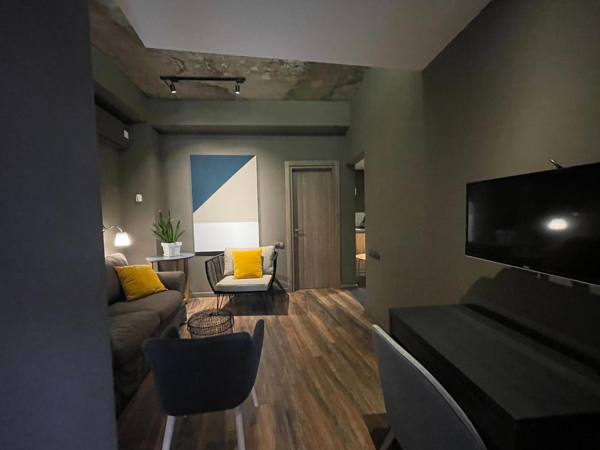 Moma, Contemporary Design At Old Tbilisi. Perfect Location Apartment Bagian luar foto